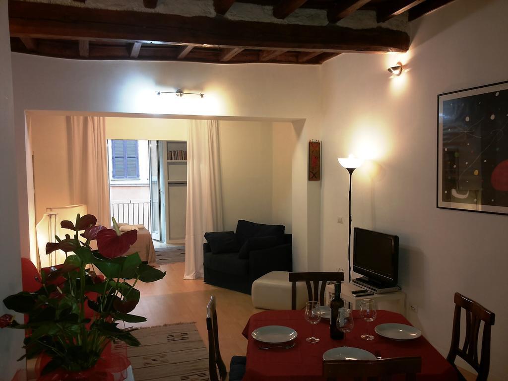 Fontanella Apartment *
